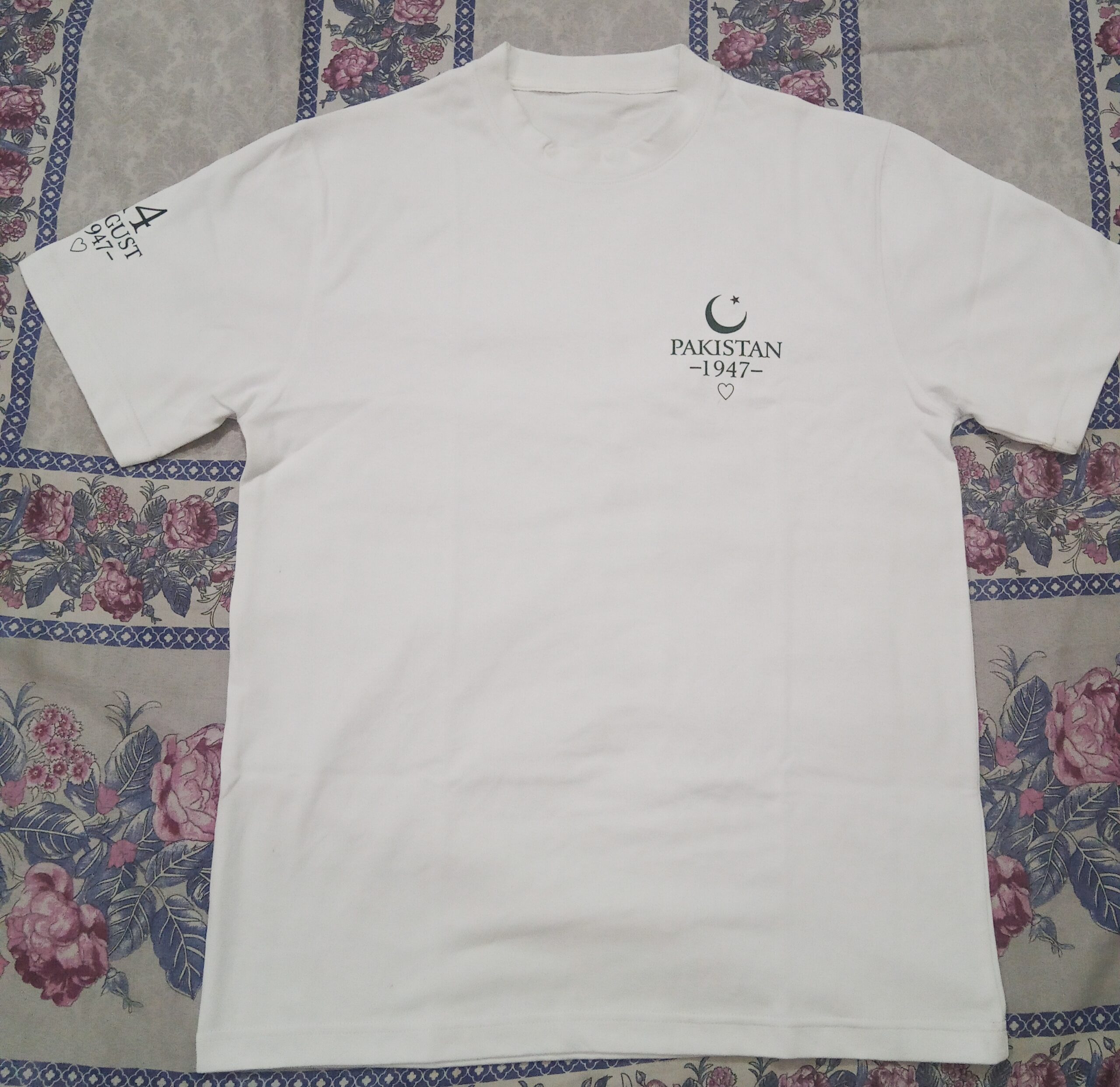 premium pakistan 14 august cotton graphic t shirt | independence day tee premium pakistan 14 august cotton graphic t shirt | independence day tee